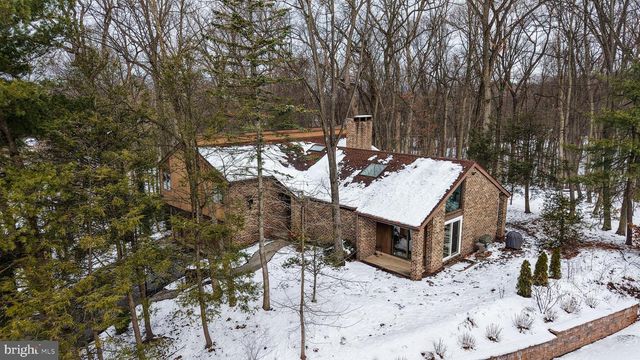 27 EAGLE LN, Reading, PA 19607