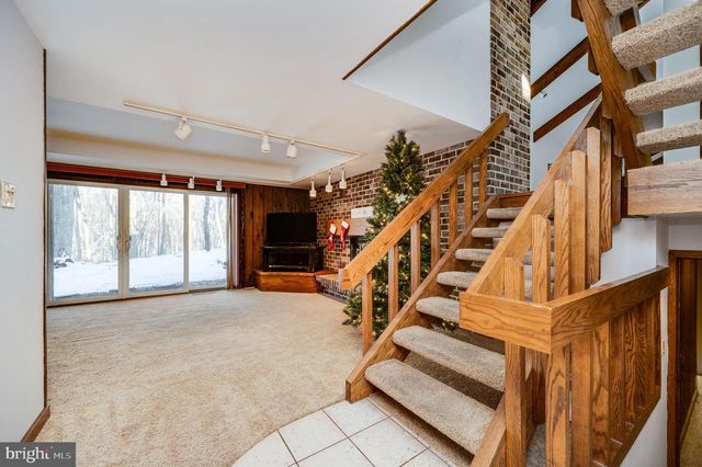 27 EAGLE LN, Reading, PA 19607