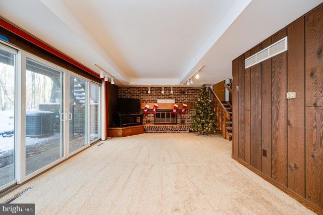 27 EAGLE LN, Reading, PA 19607