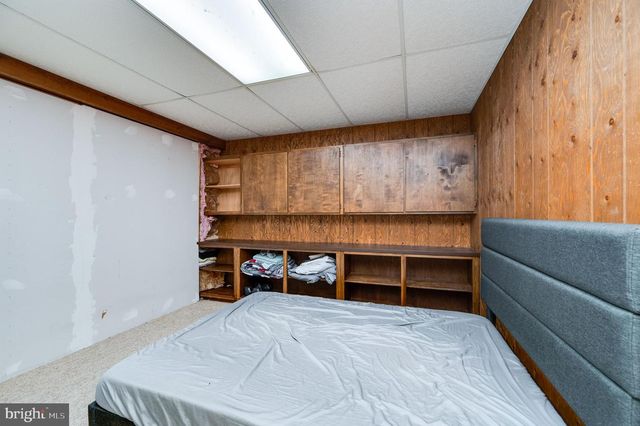 27 EAGLE LN, Reading, PA 19607