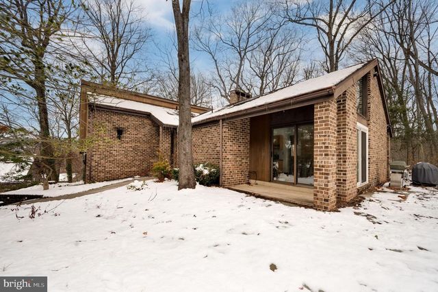 27 EAGLE LN, Reading, PA 19607