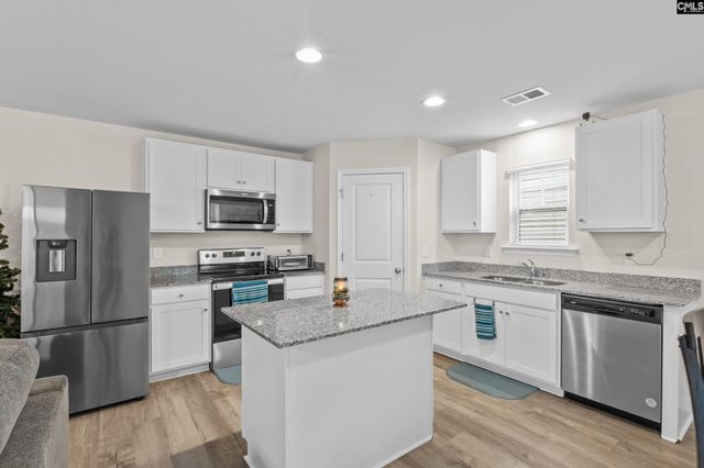 1069 Crescent Moon Loop, Hopkins, SC 29061