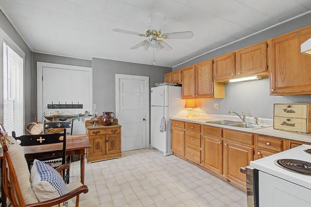 18 Diamond Street, St. Albans City, VT 05478