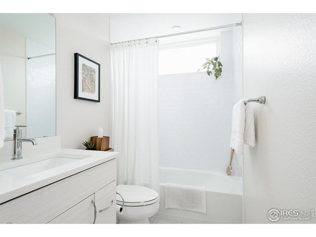 741 24th St, Denver, CO 80205