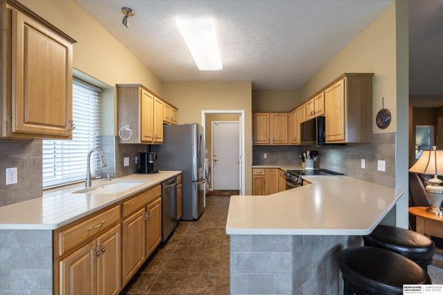 4981 S 190th Avenue, Omaha, NE 68135