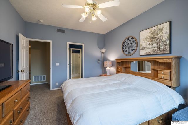 4981 S 190th Avenue, Omaha, NE 68135