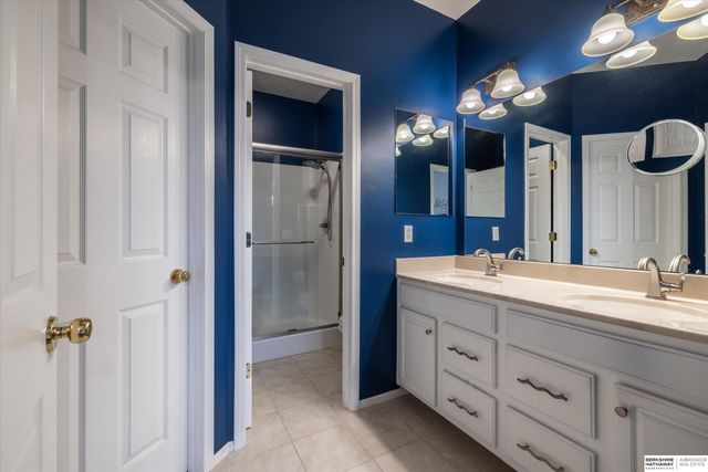 4981 S 190th Avenue, Omaha, NE 68135