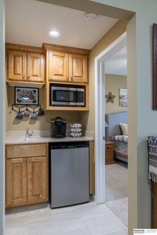 4981 S 190th Avenue, Omaha, NE 68135