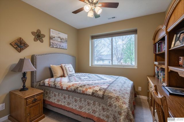 4981 S 190th Avenue, Omaha, NE 68135