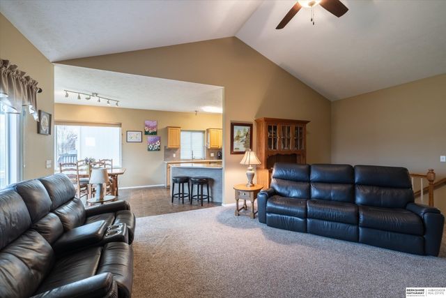 4981 S 190th Avenue, Omaha, NE 68135