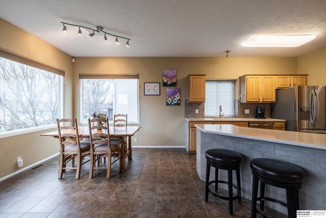 4981 S 190th Avenue, Omaha, NE 68135