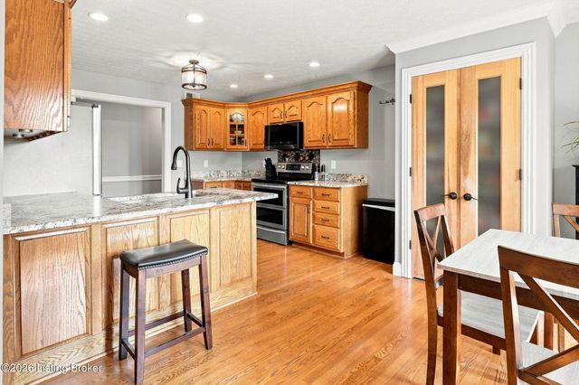 219 Blackberry Cir, Mt Washington, KY 40047