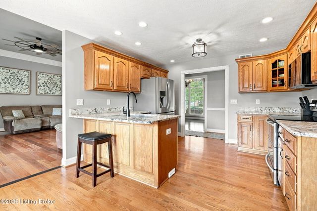 219 Blackberry Cir, Mt Washington, KY 40047