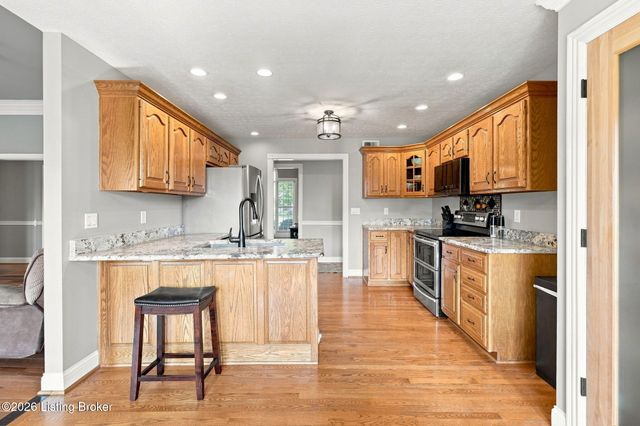 219 Blackberry Cir, Mt Washington, KY 40047