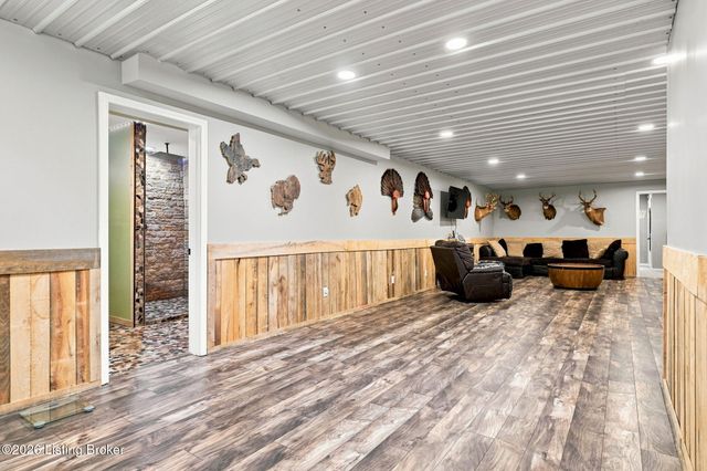219 Blackberry Cir, Mt Washington, KY 40047