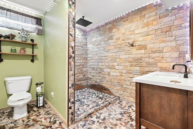 219 Blackberry Cir, Mt Washington, KY 40047
