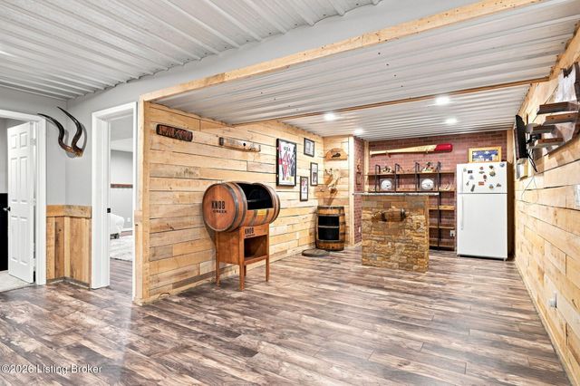 219 Blackberry Cir, Mt Washington, KY 40047