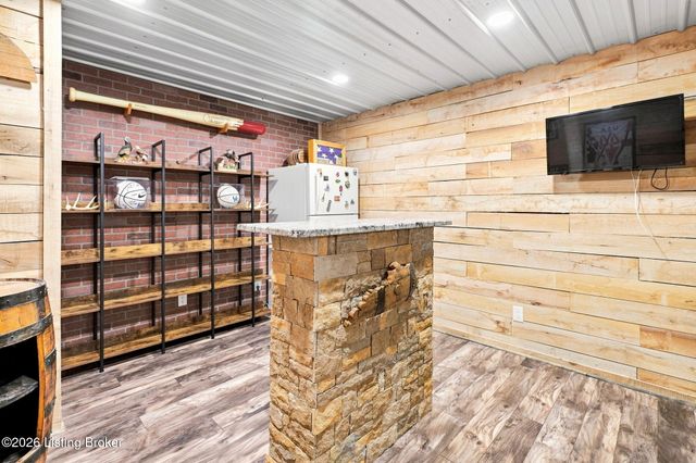 219 Blackberry Cir, Mt Washington, KY 40047