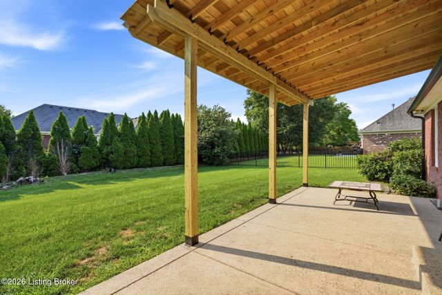 219 Blackberry Cir, Mt Washington, KY 40047