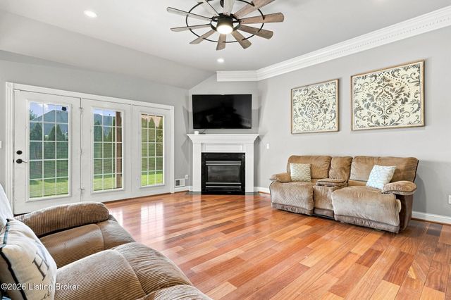 219 Blackberry Cir, Mt Washington, KY 40047