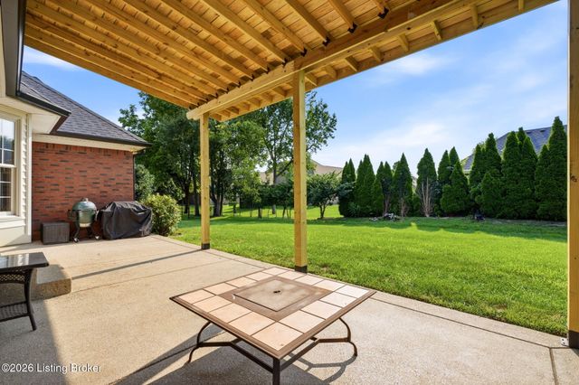 219 Blackberry Cir, Mt Washington, KY 40047