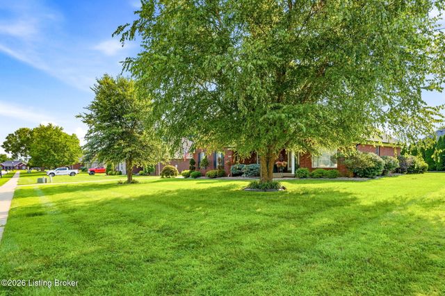 219 Blackberry Cir, Mt Washington, KY 40047
