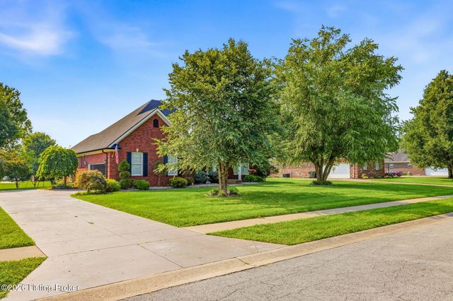 219 Blackberry Cir, Mt Washington, KY 40047