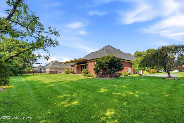 219 Blackberry Cir, Mt Washington, KY 40047