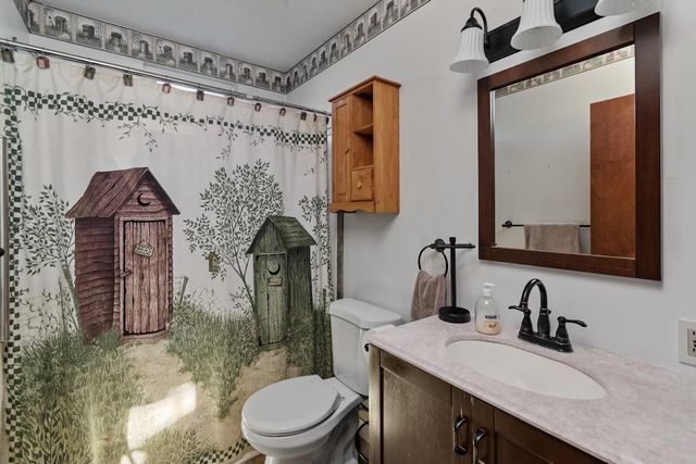 1658 North Avenue, Burlington, VT 05408