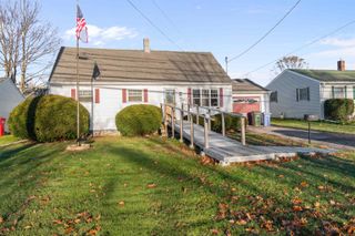 1658 North Avenue, Burlington, VT 05408