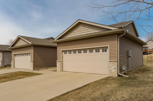 4449 Heritage Place NW, Rochester, MN 55901