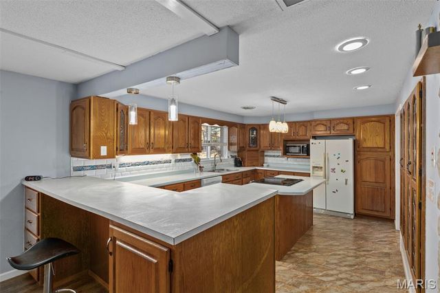 20267 Tall Timber Road, Staunton, IL 62088