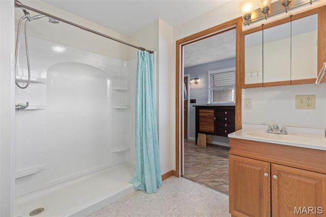 20267 Tall Timber Road, Staunton, IL 62088