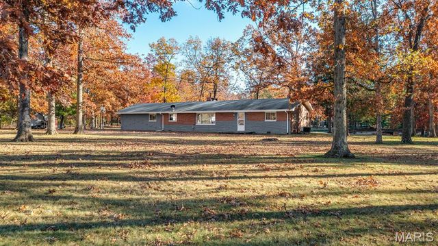 20267 Tall Timber Road, Staunton, IL 62088