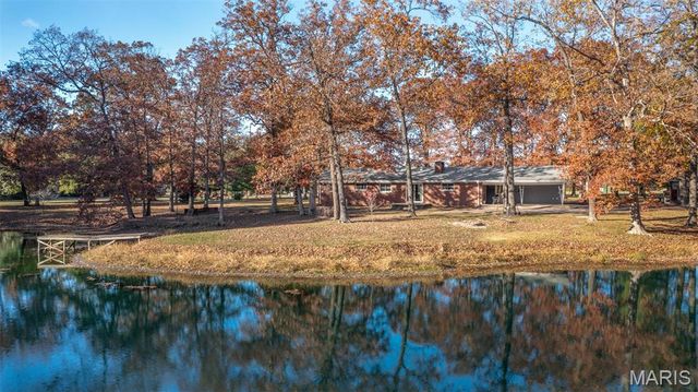 20267 Tall Timber Road, Staunton, IL 62088