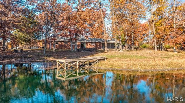 20267 Tall Timber Road, Staunton, IL 62088
