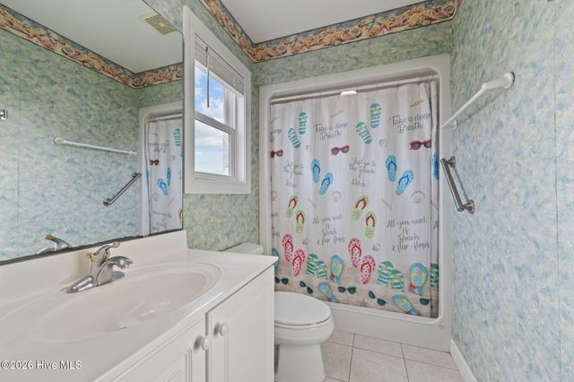3930 Island Drive, N Topsail Beach, NC 28460
