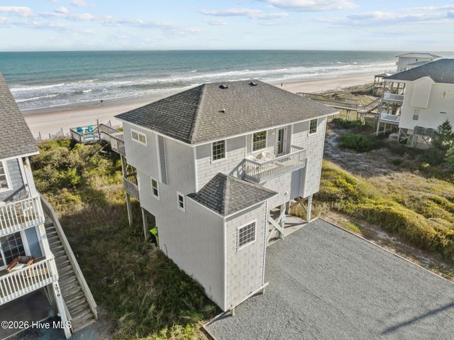 3930 Island Drive, N Topsail Beach, NC 28460