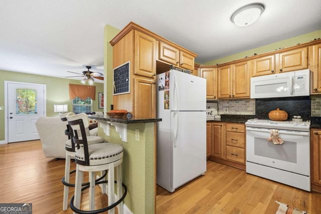 52 Mccollum Road, Ellijay, GA 30540