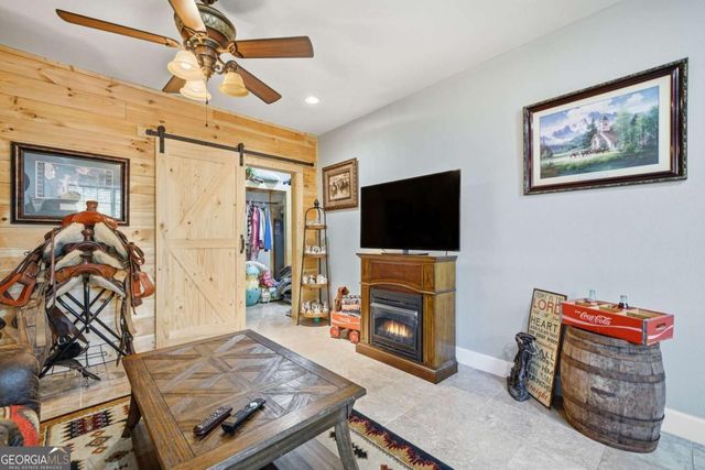 52 Mccollum Road, Ellijay, GA 30540