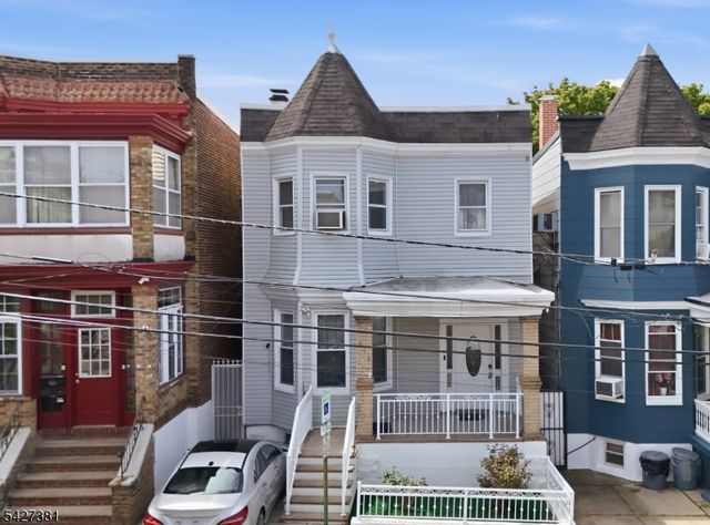 813 20Th St, Union City, NJ 07087