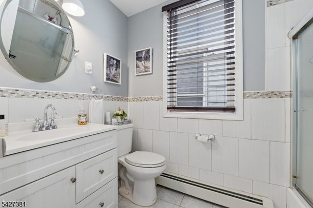 813 20Th St, Union City, NJ 07087
