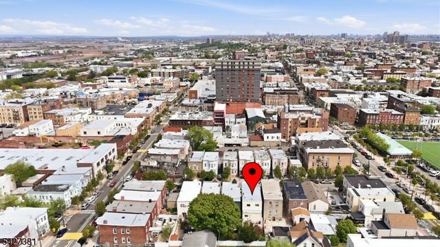 813 20Th St, Union City, NJ 07087