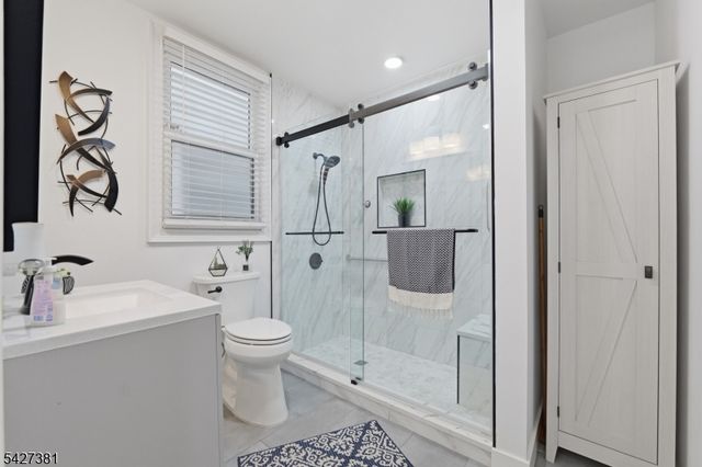 813 20Th St, Union City, NJ 07087