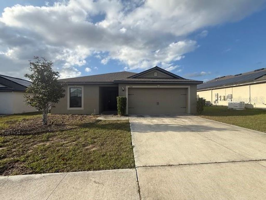 1884 AMBER SWEET CIRCLE, Dundee, FL 33838