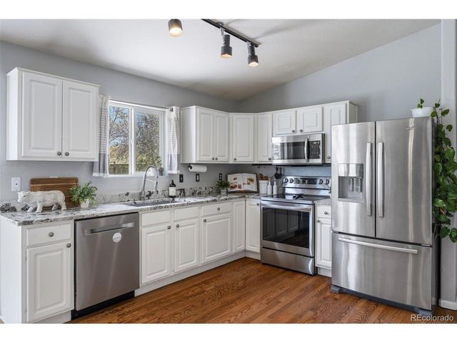 7026 Pine Hills Way, Littleton, CO 80125