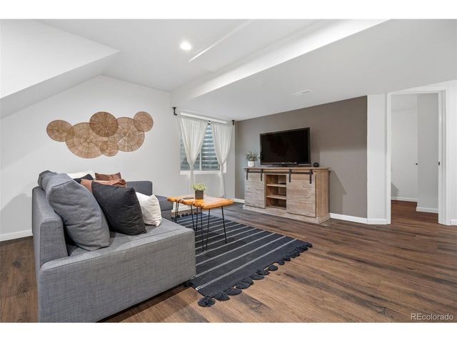 7026 Pine Hills Way, Littleton, CO 80125
