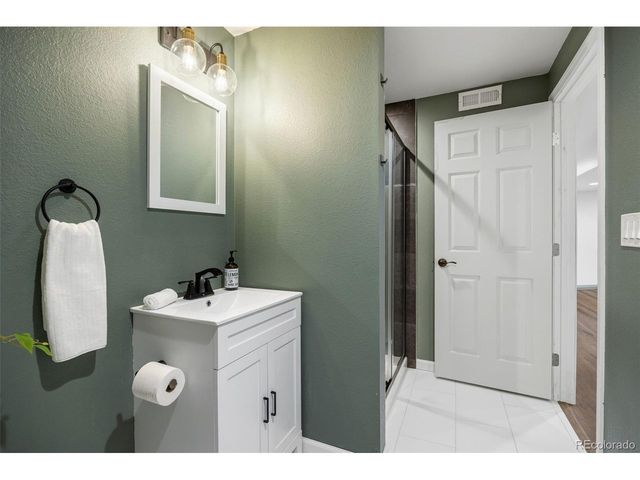 7026 Pine Hills Way, Littleton, CO 80125