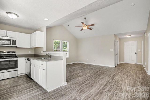 1610 Forest Stream Court, Charlotte, NC 28213