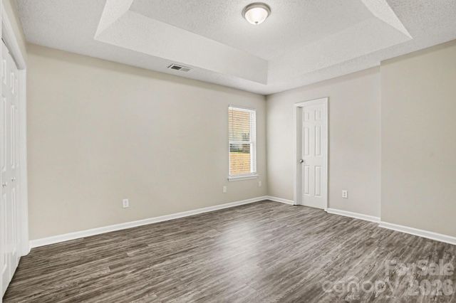 1610 Forest Stream Court, Charlotte, NC 28213